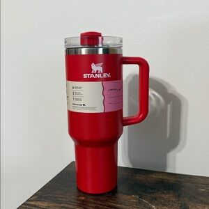 STANLEY Quencher H2.0 LIMITED RED Tumbler 40 oz Flowstate NEW